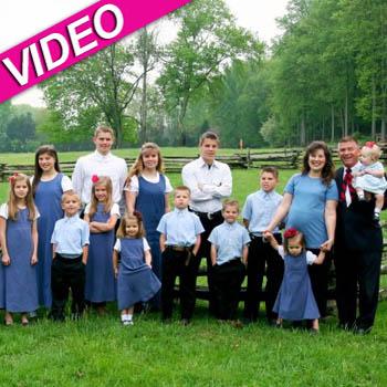 Move Over Duggars, There’s A New Family With 19 Kids In Town! Meet The