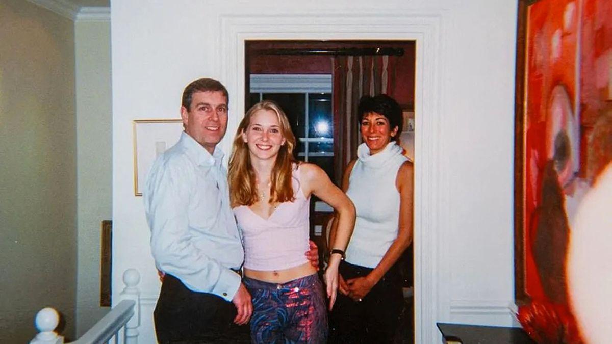 Photo of Andrew Windsor, Virginia Giuffre, Ghislaine Maxwell