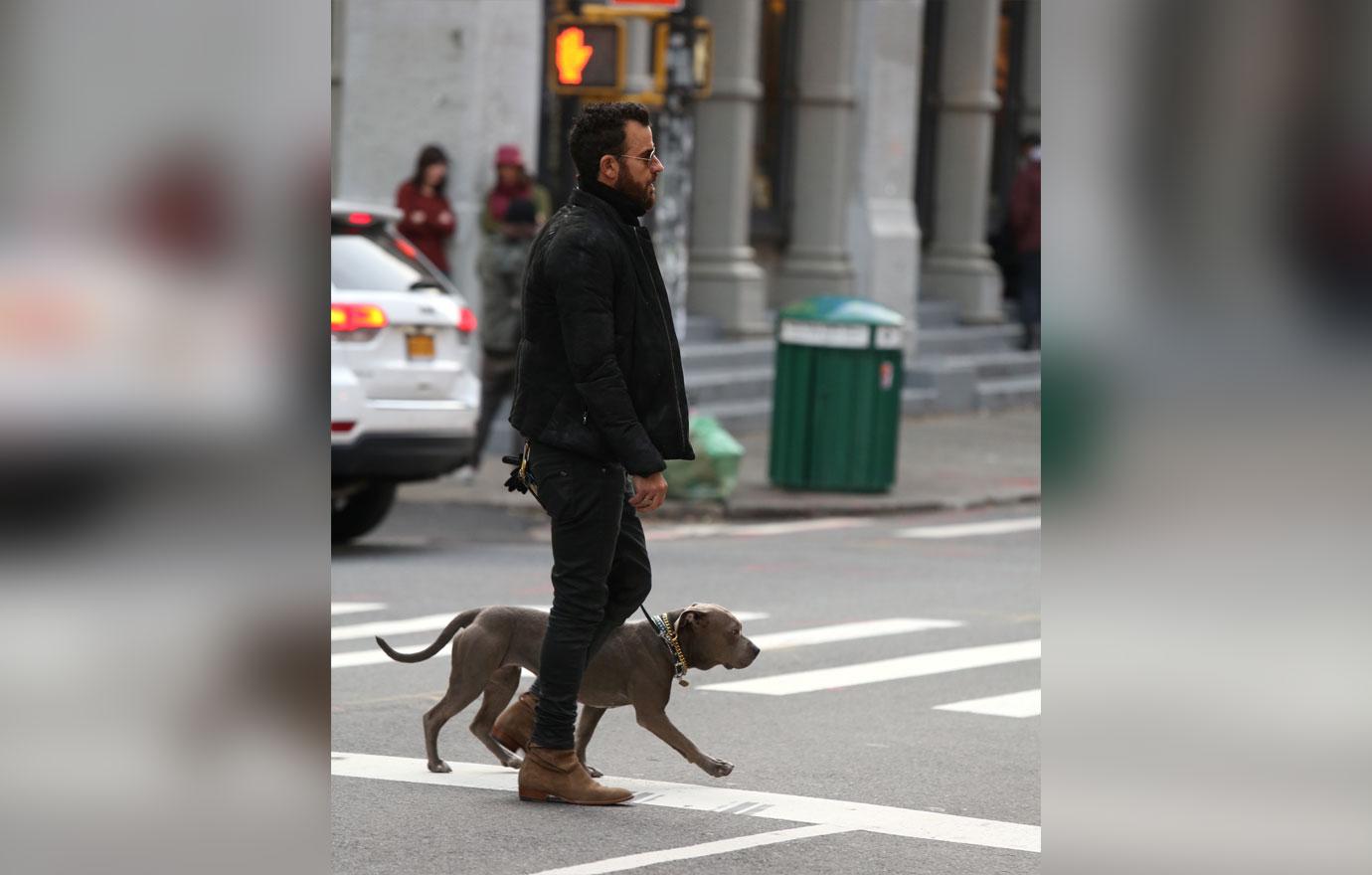 Justin Theroux Walks Dog After Jennifer Aniston Split Bachelor Life