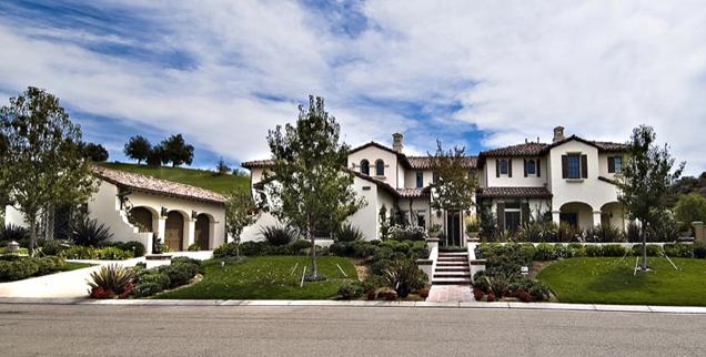 //khloe kardashian buys justin bieber calabasas mansion