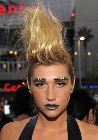 //kesha celebrity makeup disaster