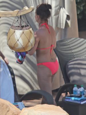 //britney spears is keeping up with kim shows off banging booty in bright pink bikini