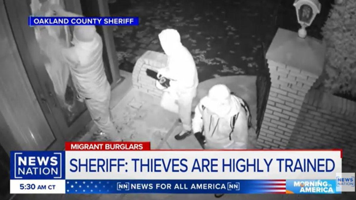 Jennifer Coffindaffer compared the clothing the Chilean theft ring wore to the Nancy Guthrie suspect.