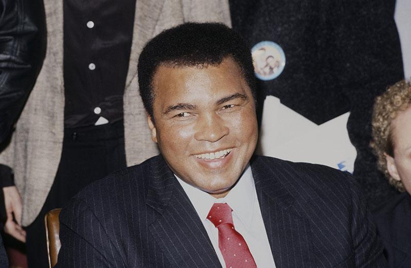 Muhammad-Ali-dead-Photos