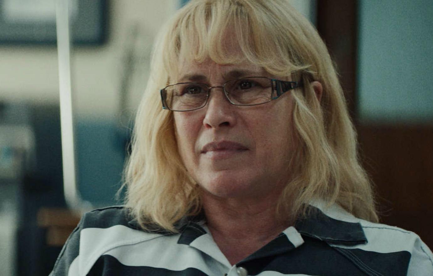 Patricia Arquette was seen in a scene from Escape at Dannemora and wore a white and dark grey collared shirt.