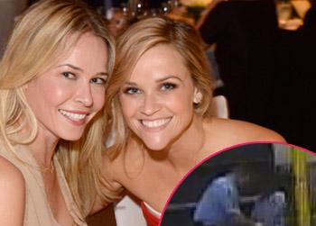 ELLE's-Annual-Women-In-Hollywood-chelsea-handler-reese-witherspoon-arrest
