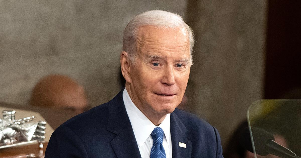 joe biden democrats feeding fbi classified docs stop  run