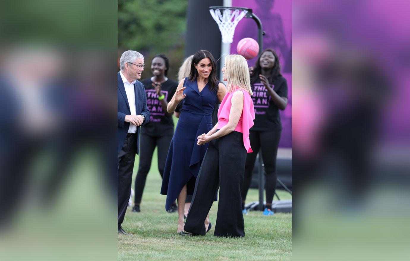 Meghan Markle Blue Dress Baby Bump