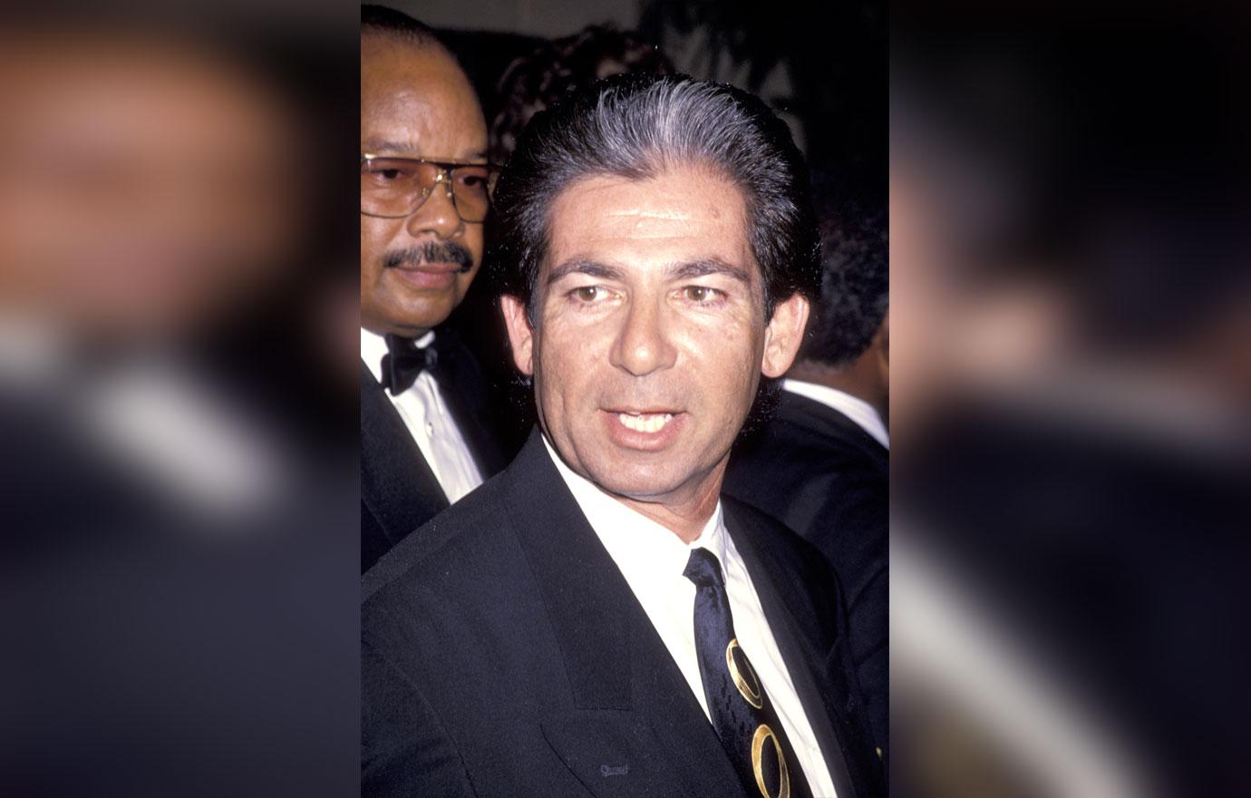 nicole brown simpson oj simpson murder trial destroy robert kardashian family pics