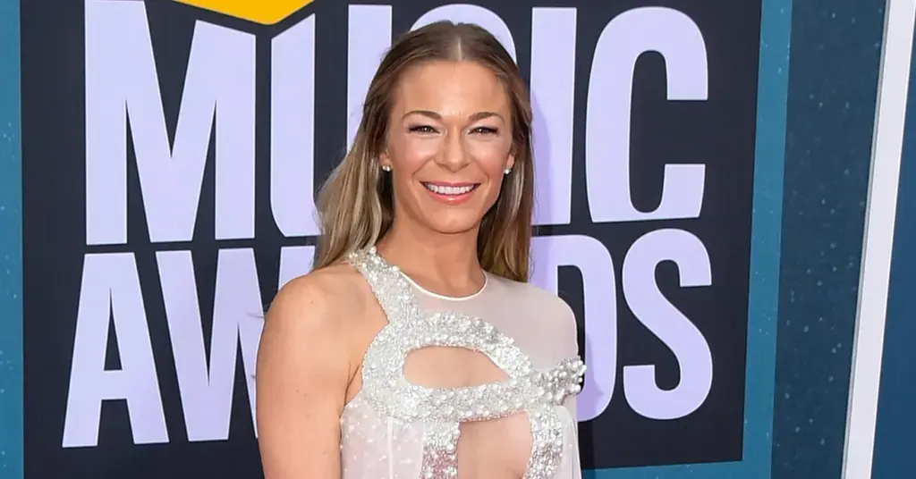 leann rimes affair eddie cibrian breakdowns declares worth it