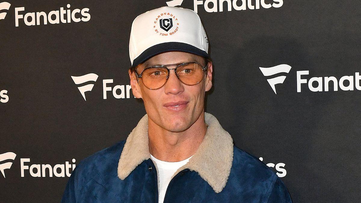 Tom Brady asked Donald Trump for Ivanka's phone number, according to a new book.