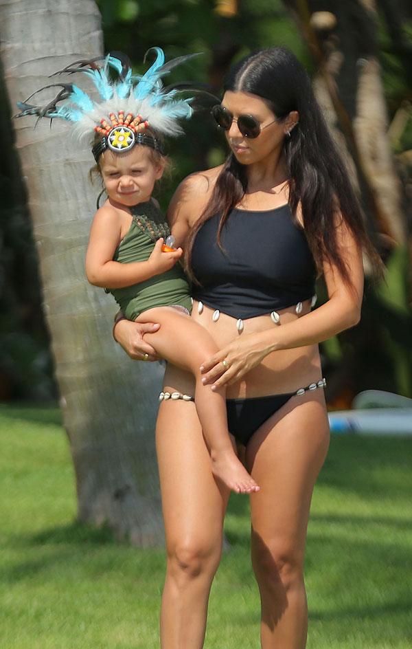 Kourtney Kardashian's Bikini Vacation In Mexico Enjoying Kids With Scott Disick