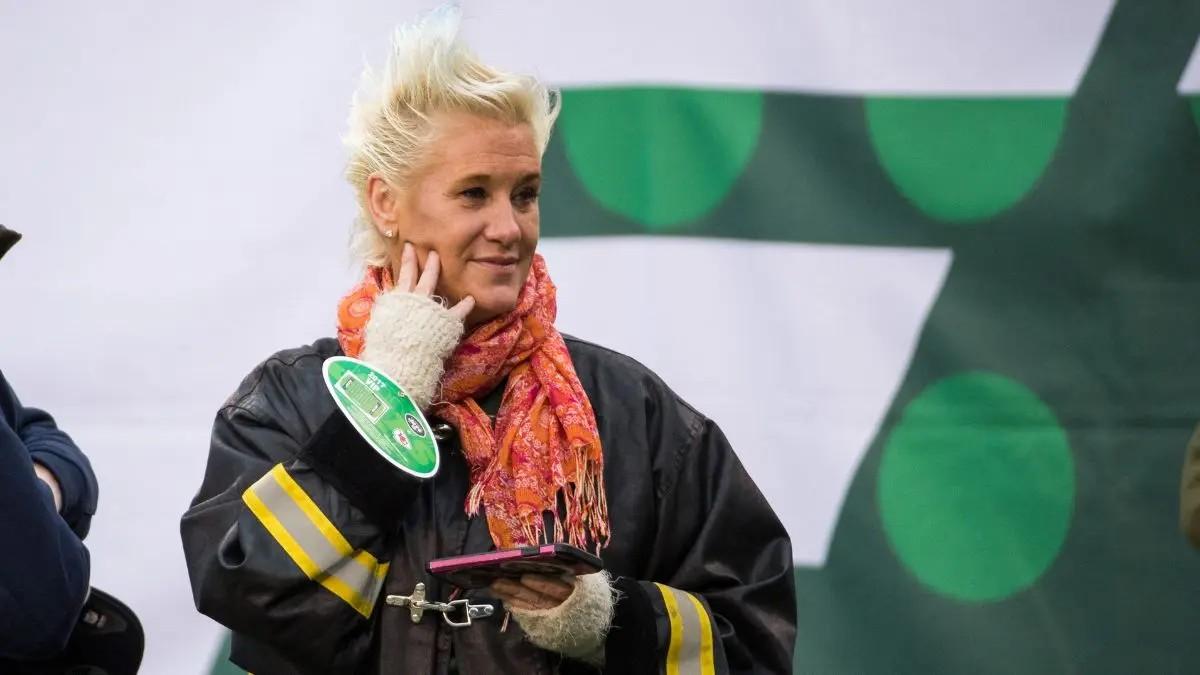Anne Burrell