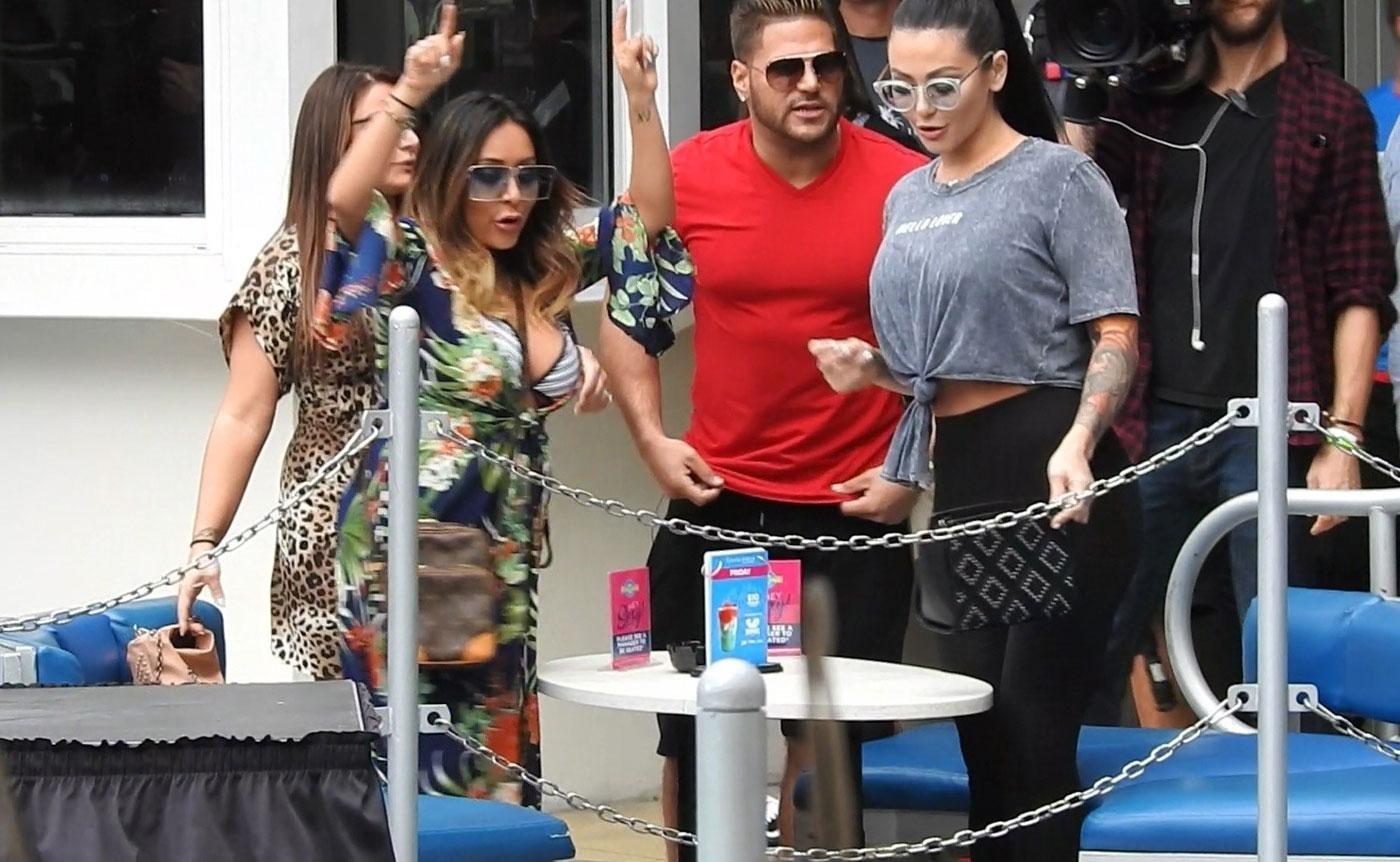 Wild Jersey Shore Cast Strips Down In Miami See The Photos 6566