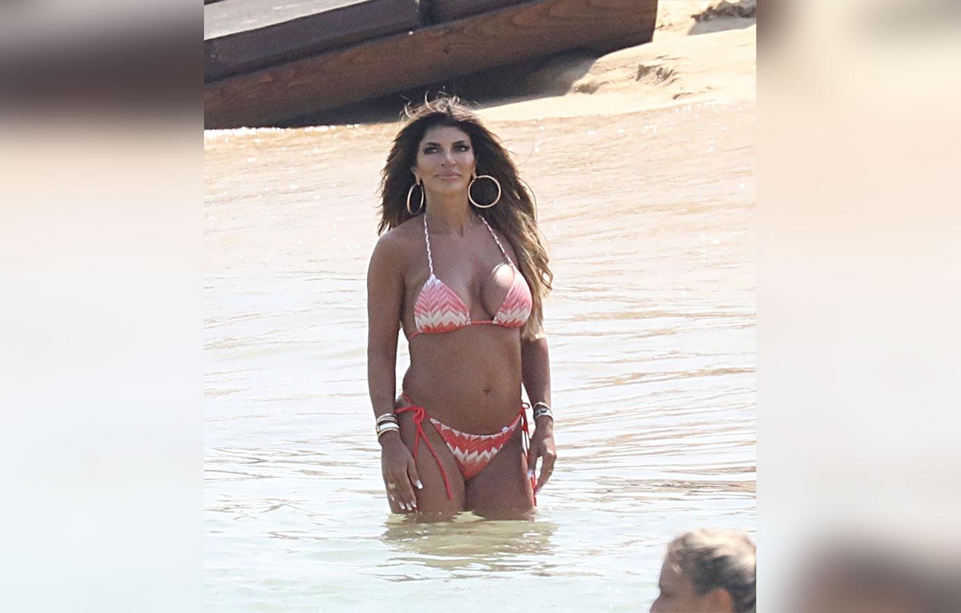 Teresa Giudice Wears Pink Bikini In Mykonos Amid Joes Deportation 