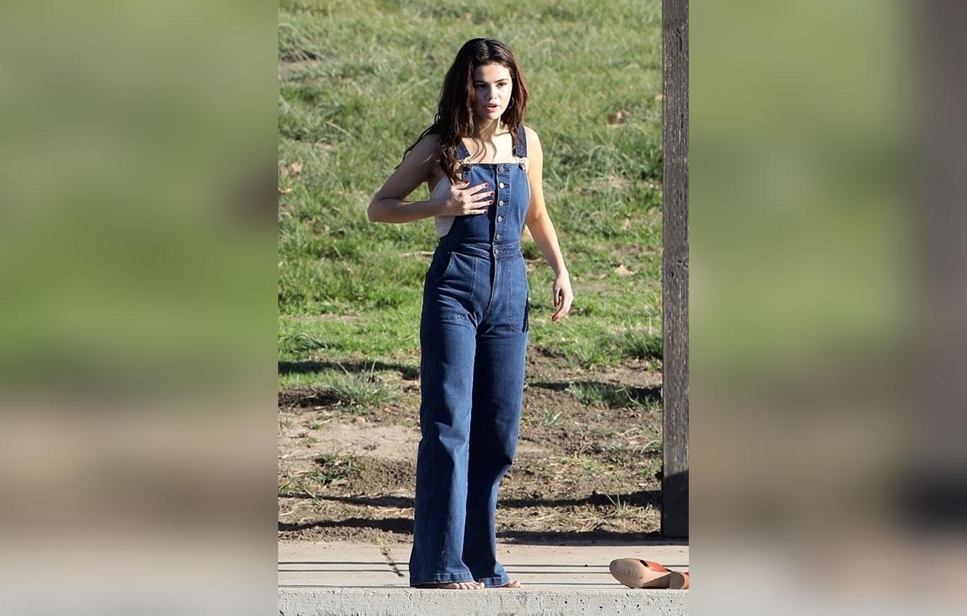 Selena Gomez Justin Bieber Seen Out After Treatment News