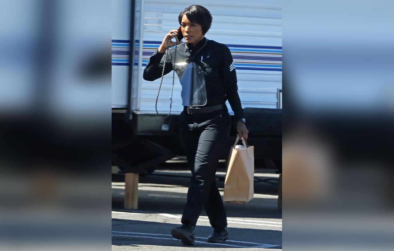 Angela Bassett Looks Like A Boss On Set Of '9-1-1' After Negotiating ...