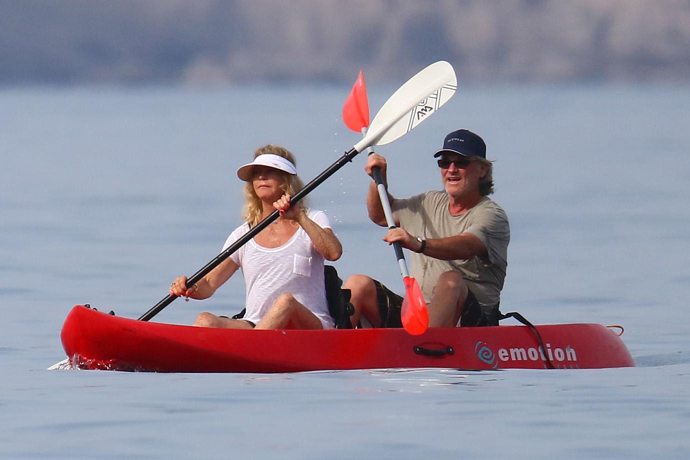 Goldie Hawn and Kurt Russell in Kayak