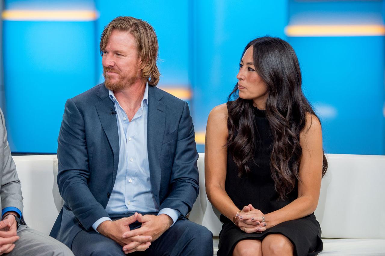 Fixer Upper Stars Chip And Joanna Gaines New Collection Ripped By Fans