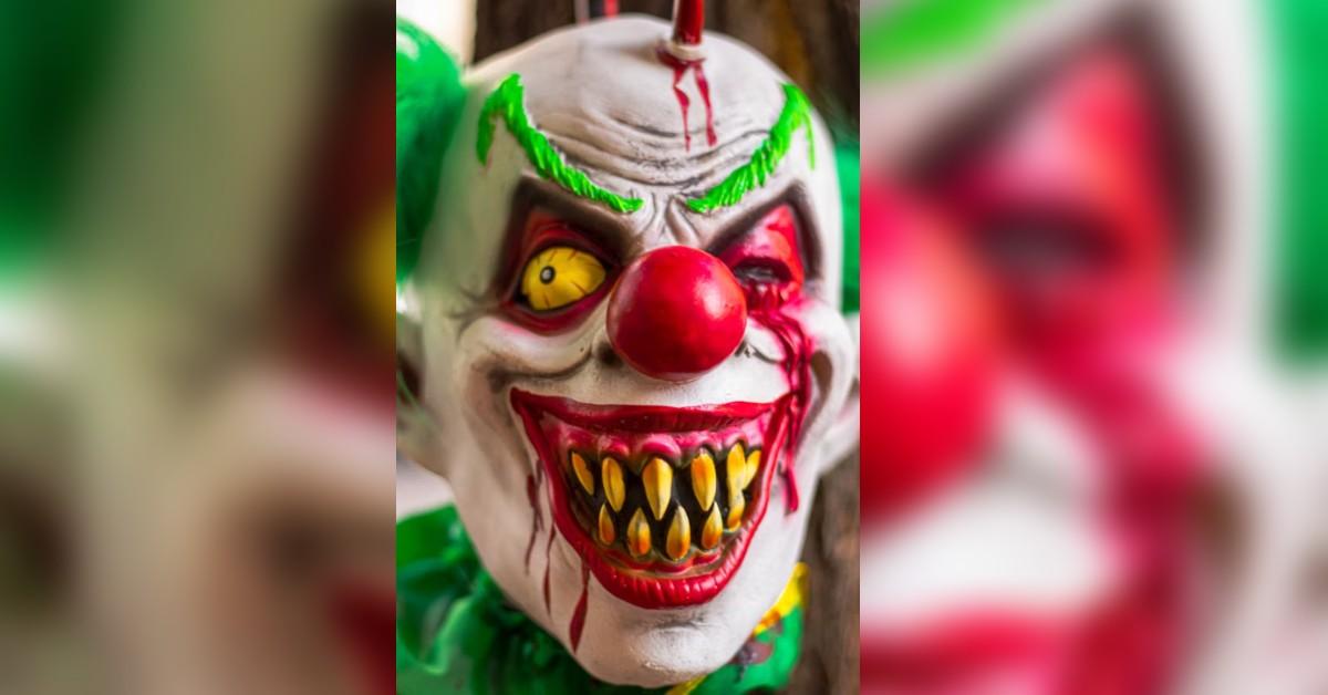 photo of scary clown mask.