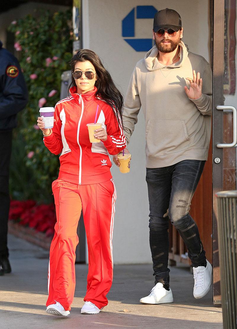 //kourtney kardashian scott disick together pregnant