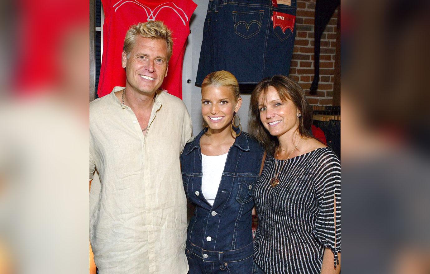 Jessica Simpson's Open Book: The Biggest Bombshells from Jessica Simpson's  Memoir