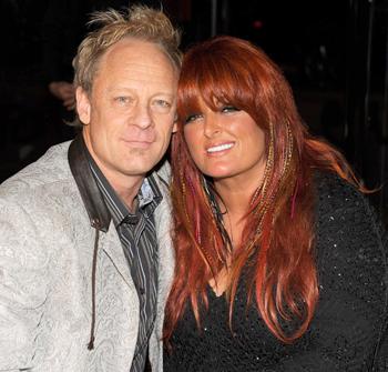 //wynonna judd husbacfe