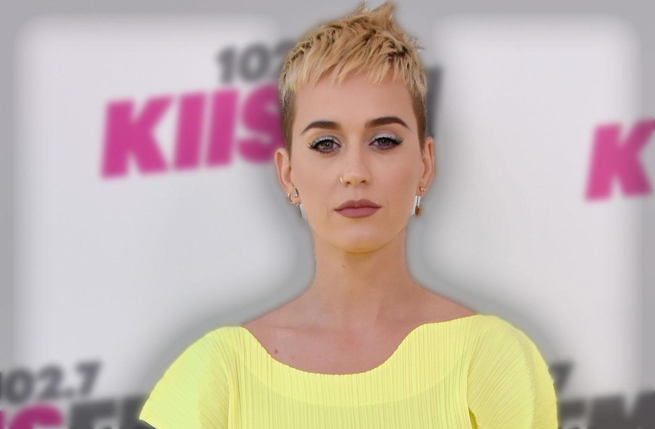 Manchester Terror Attack Katy Perry Cries On Stage Over Tragedy