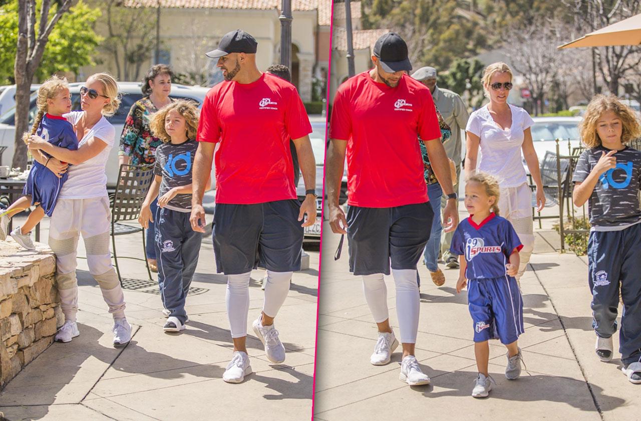 Kendra Wilkinson Hank Baskett Kids Divorce