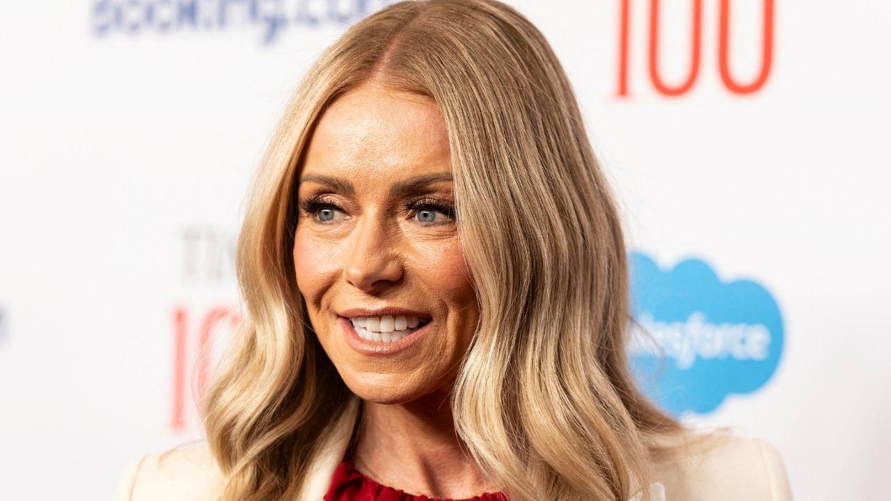 Photo of Kelly Ripa