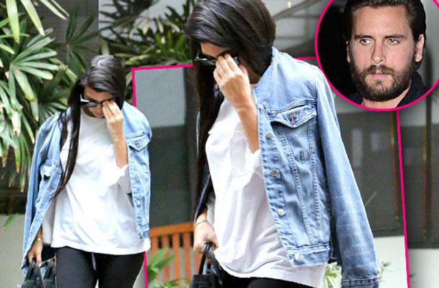 //kourtney kardashian pregnancy rumors baby bump pp