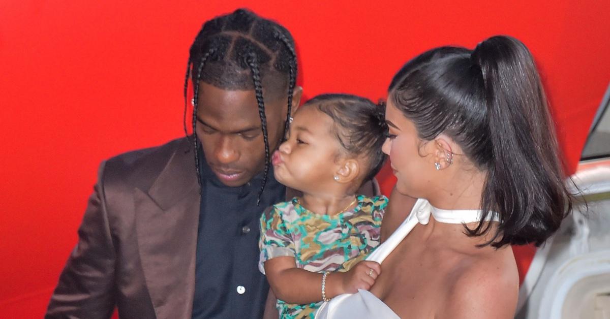 kylie jenner stormi at billboard music awards travis scott performs