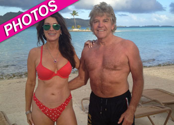 //lisa vanderpump bikini bora bora