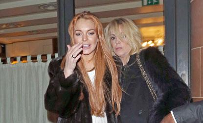 //lindsay dina lohan london