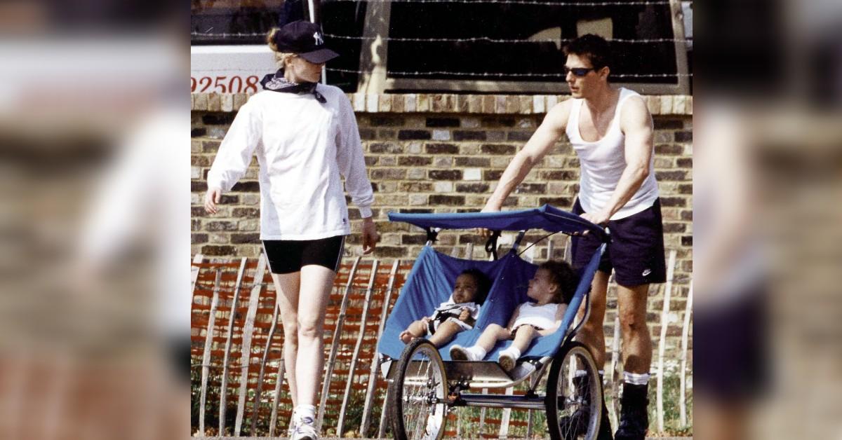Photo of Nicole Kidman, Tom cruise and their adopted kids.
