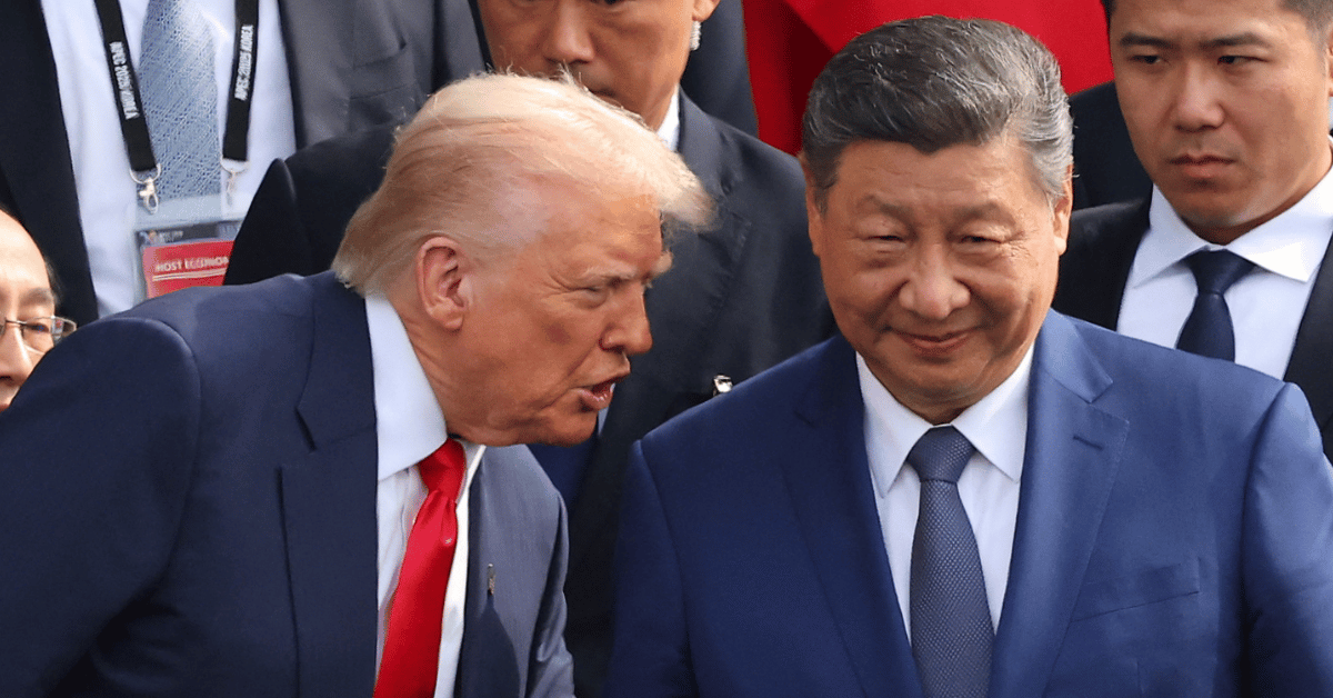 Photo of Donald Trump and Xi Jinping