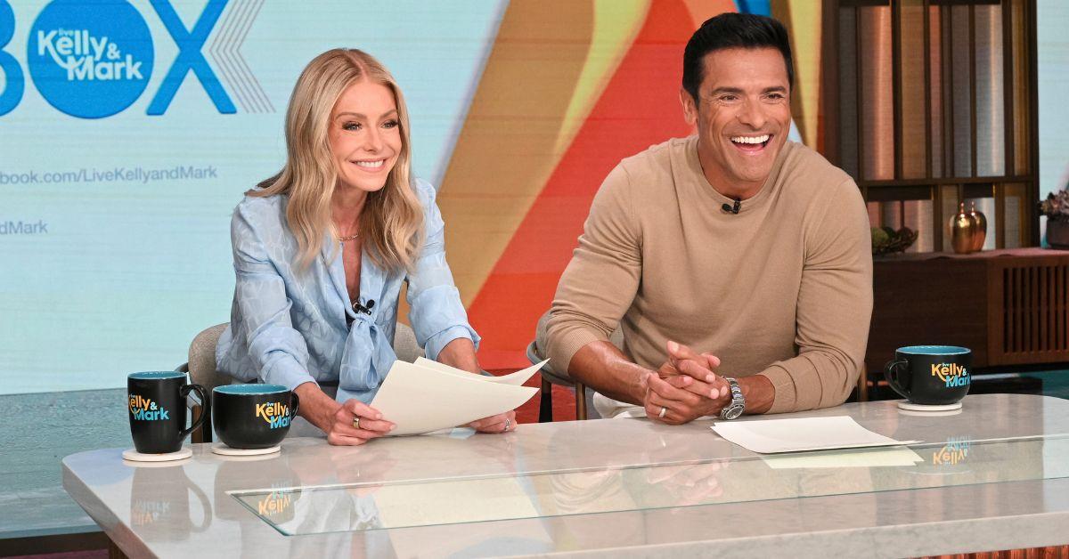 Photo of Kelly Ripa and Mark Consuelos