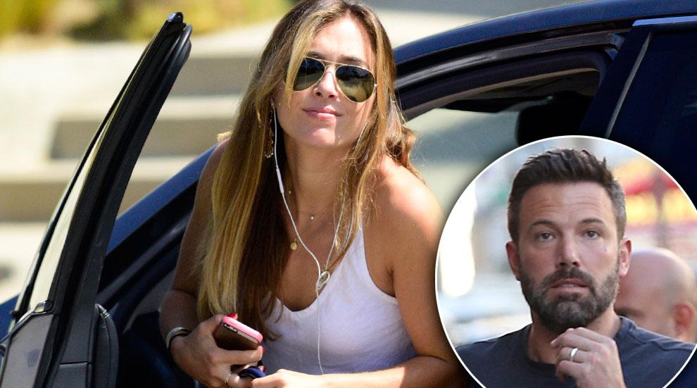 Ben Affleck's Nanny Seen Wearing Tom Brady's Super Bowl Rings (Photo) 