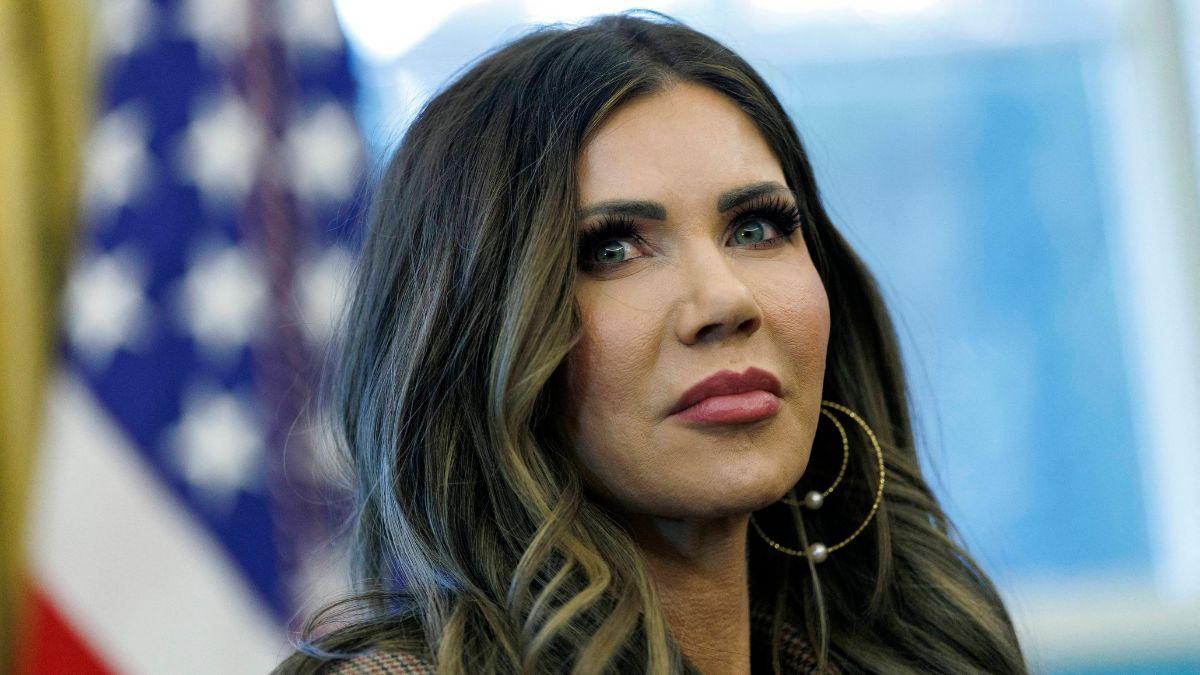 image of Staffers allegedly referred to Lewandowski as 'Chief' while working in Kristi Noem's office.