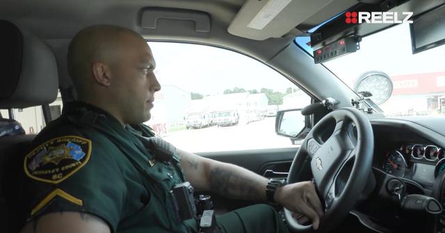 footage captures chase south carolina deputy suspected criminal reelzjpg