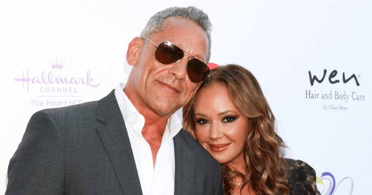 Composite photo of Angelo Pagán and Leah Remini