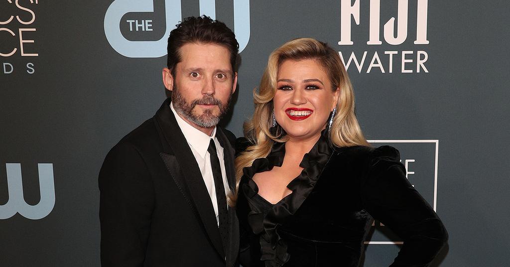 Kelly Clarkson Demands Ex-Husband Brandon Blackstock Cough Up $5 ...