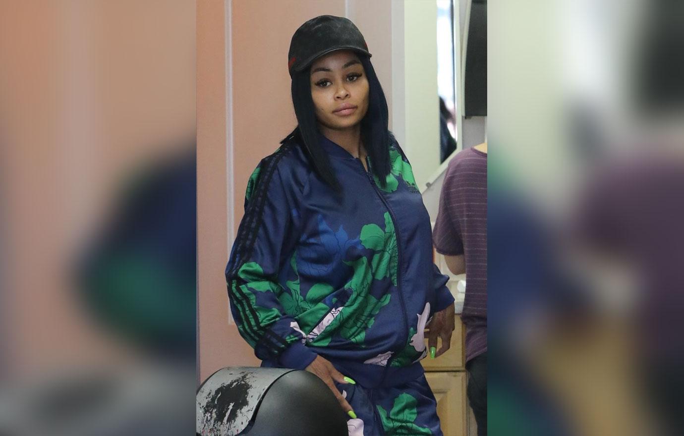 Blac Chyna Sharpens Claws At Nail Salon