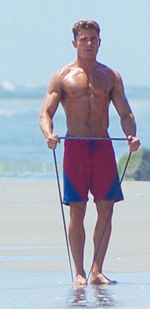 //Zac Efron Transformation Mens fitness