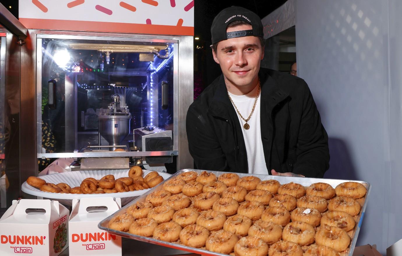 brooklynbeckham dunkin