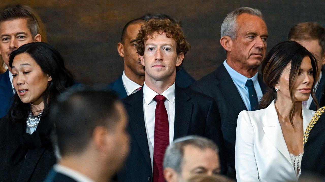 Mark Zuckerberg helped create Facebook.