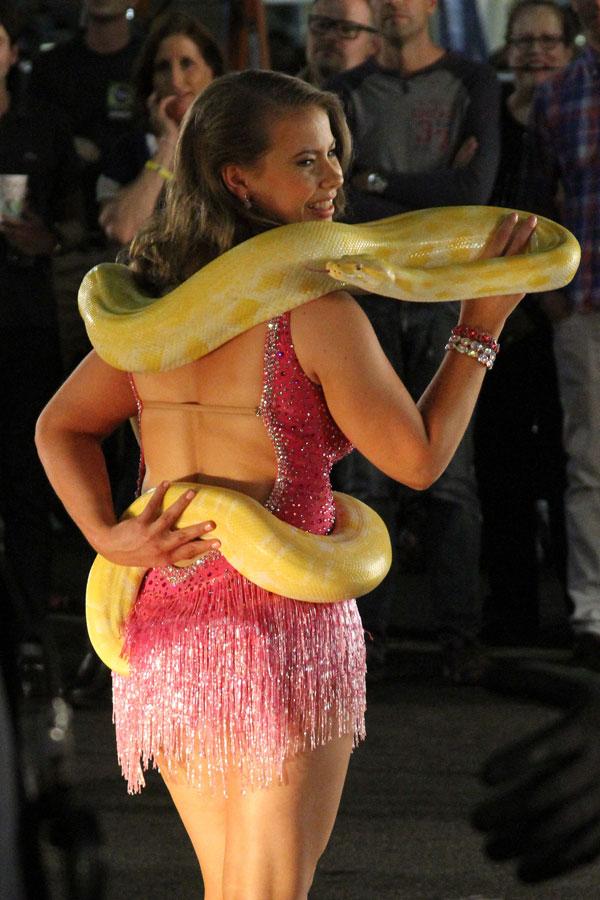 Bindi Irwin Dancing With The Stars Snake