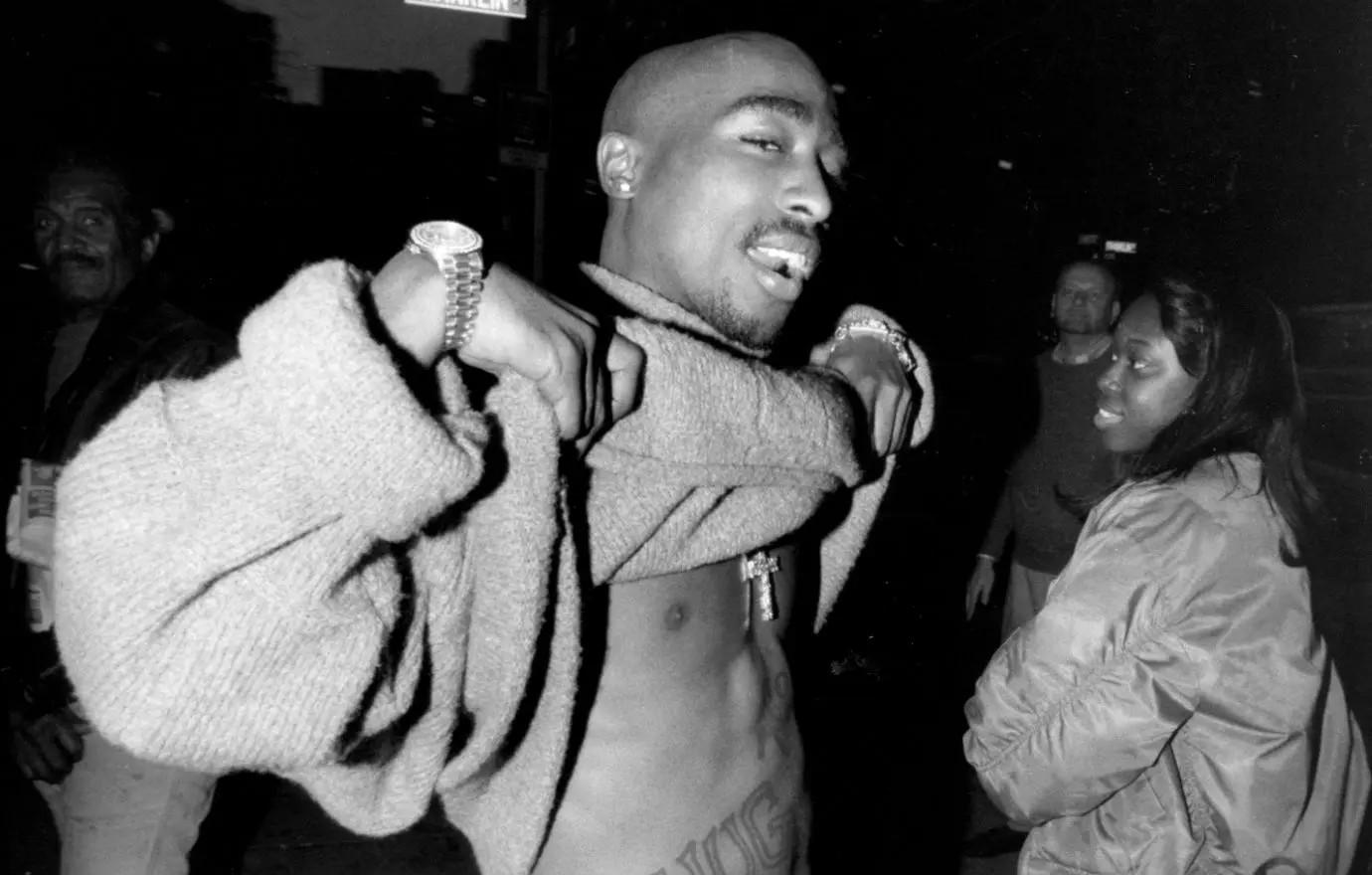 2pac Toss it up , short HD footage : r/Tupac