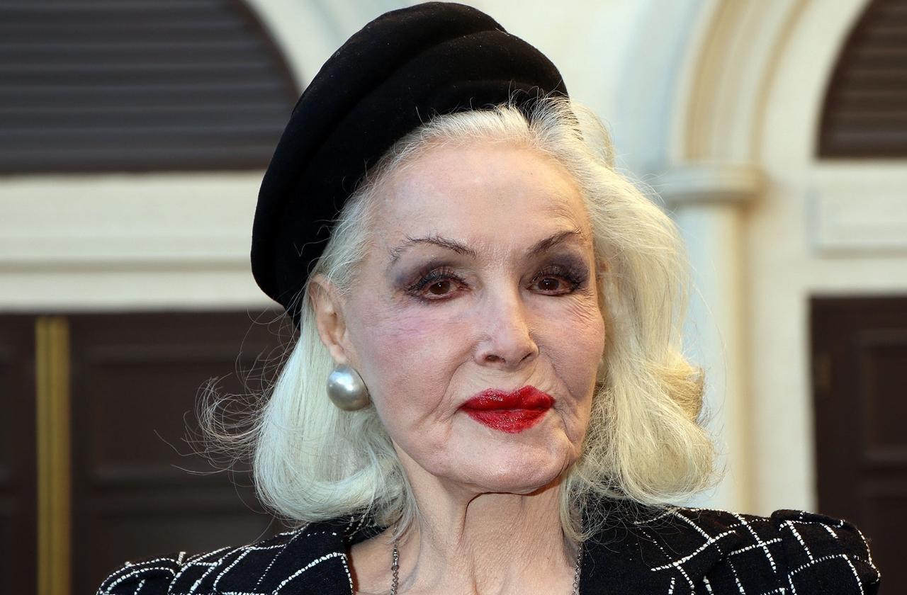 julie newmars son