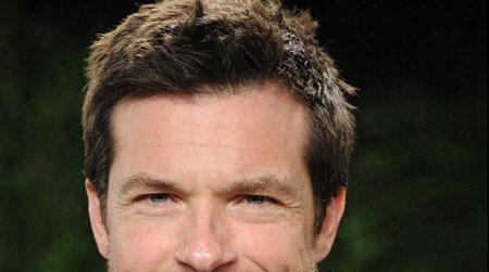 //jason bateman urges jennifer aniston justin theroux to marry pp